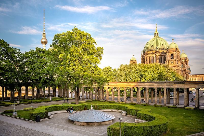 Île aux Musées avec la cathédrale de Berlin et la tour de télévision - Berlin - Allemagne