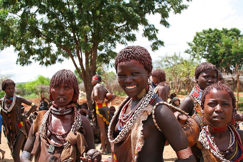 Femmes de la tribu Hamer sur le marché de Turmi - Vallée de l'Omo - Éthiopie
