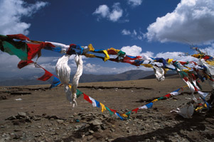 Lhassa, le toit du monde en dragon de fer