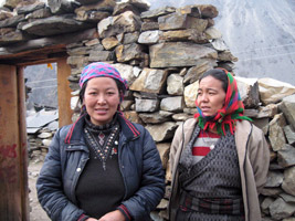 Tour du Manaslu et solidarité avec les enfants de Samdo