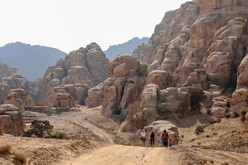 Randonneurs vers Petra - Jordanie