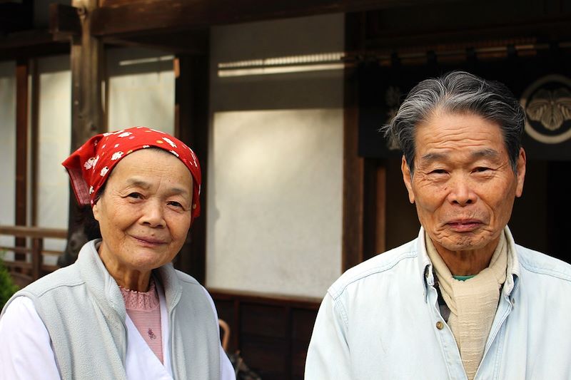 Rencontre avec des locaux en randonnée sur la Nakasendo - Japon