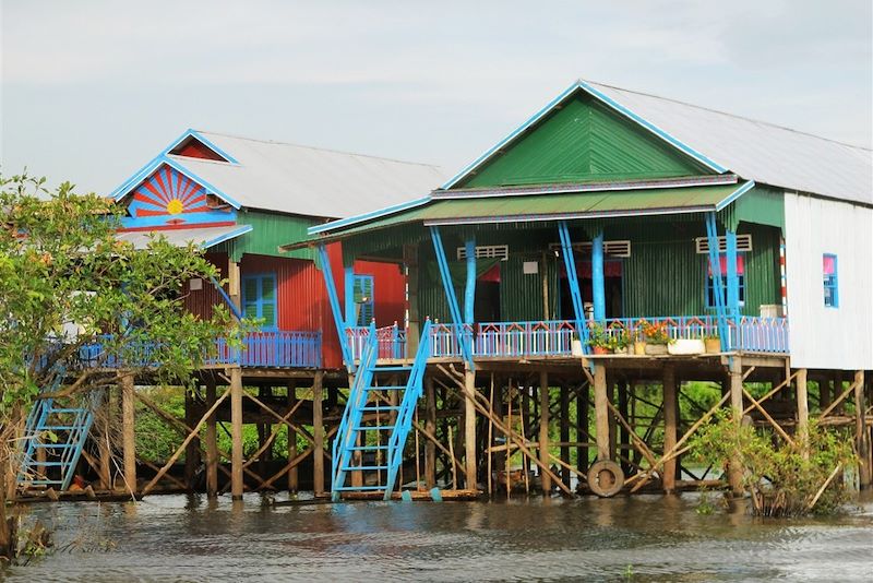 Maison typique sur pilotis à Tonlé Sap - Cambodge