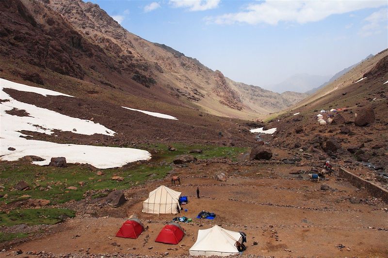 Bivouac à proximité du camp de base du Toubkal - Haut Atlas - Maroc