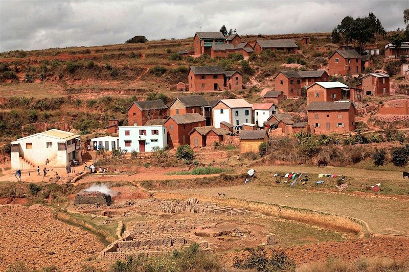 Entre Antsirabe et Antananarivo - Madagascar