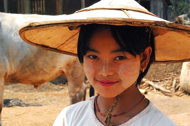 Portrait d'une jeune fille à Kalaw - Birmanie