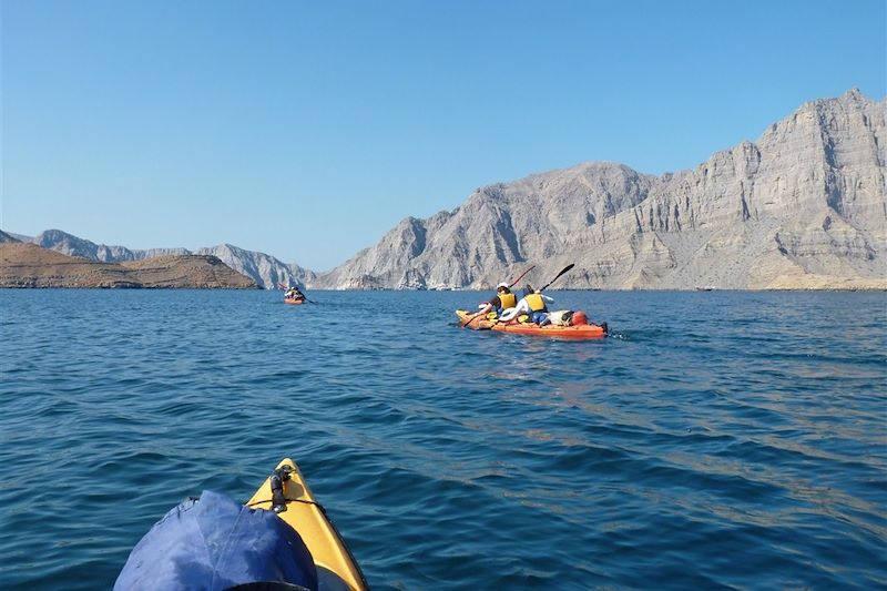 Kayak dans les fjords - Musandam - Oman