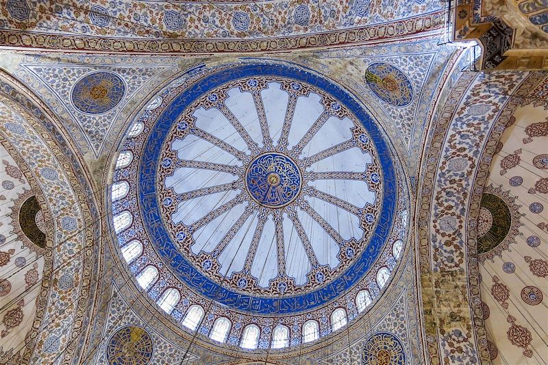 Plafond de la mosquée bleue - Istanbul - Turquie