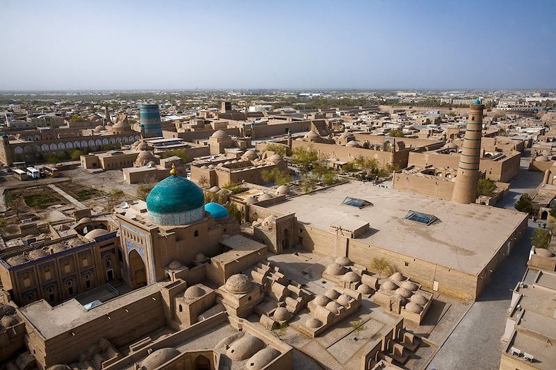 Vue sur la mosquée Juma et la ville de Khiva - Ouzbekistan