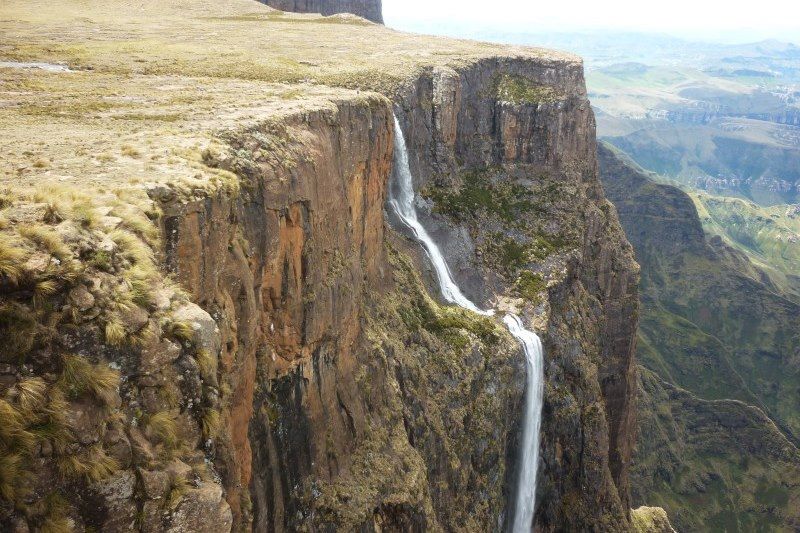 Les chutes de la Tugela river sur l'Amphithéâtre Rock - Afrique du Sud