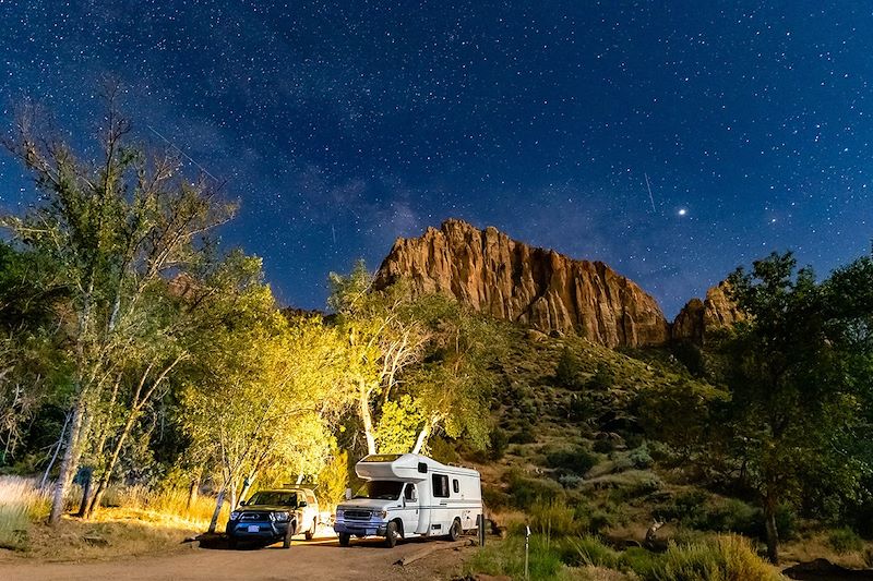 Nuit en camping car dans le parc de Capitol Reef - Utah - Etats-Unis