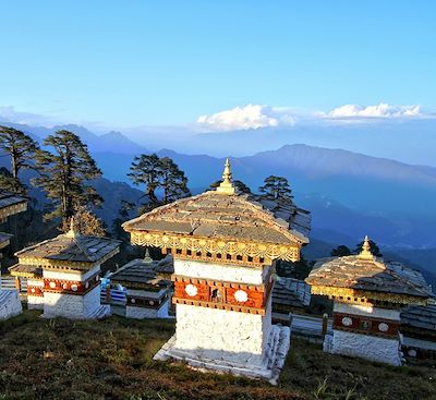 Trek sur le Trans Bhutan Trail dans les pas des anciens pèlerins et caravanes à travers une biodiversité exceptionnelle