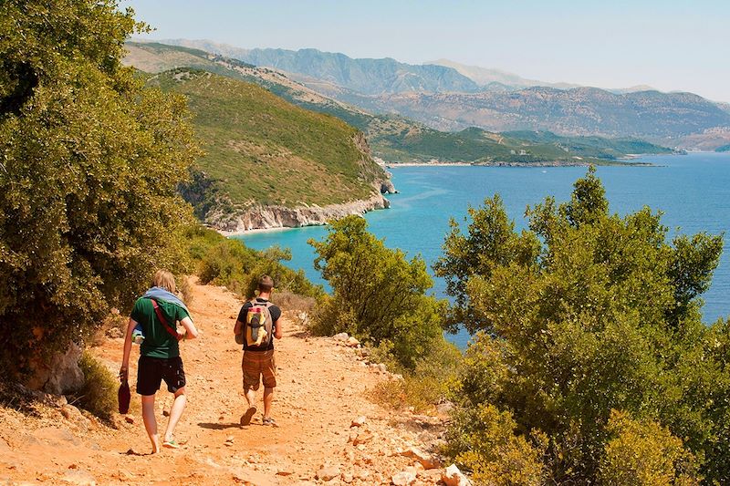 Multiactivité en Albanie (A/R en train)