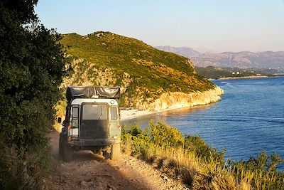 voyage L'aventure albanaise en tente de toit 