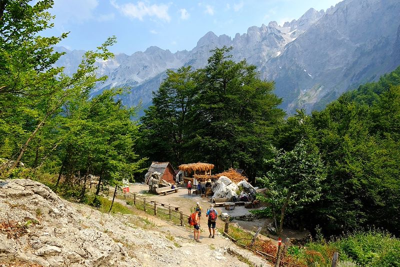 Entre le Parc national de Thethi et le Parc national de la vallée de Valbona - Albanie