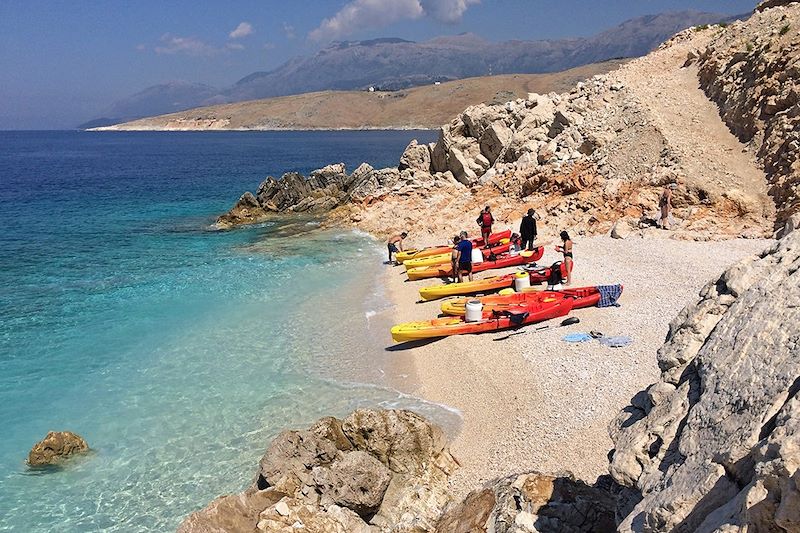 En kayak sur la riviera albanaise - Albanie