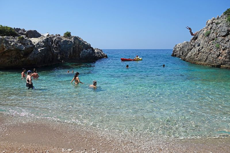 En kayak sur la riviera albanaise - Albanie