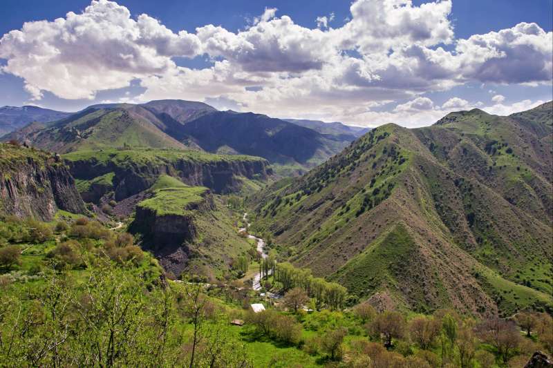 En Arménie, causons Caucase...
