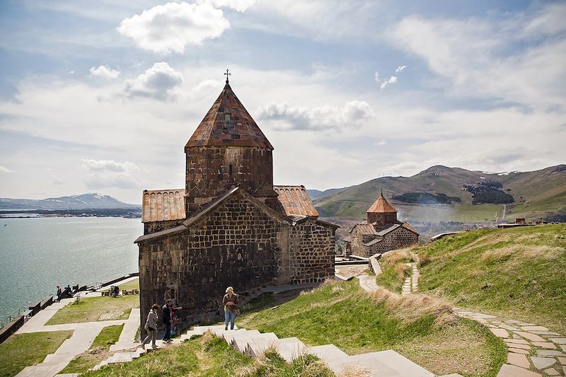 Le monastère de Sevanavank sur le lac Sevan - Arménie