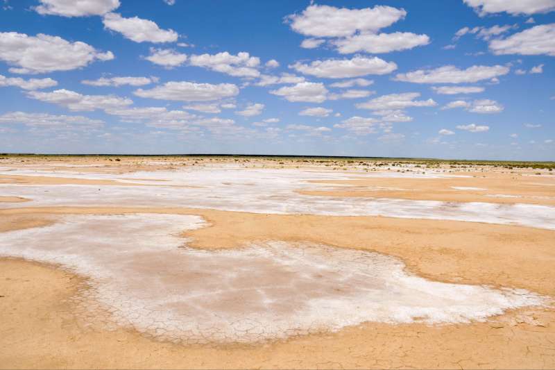 Désert de sel près du lac Eyre - Australie