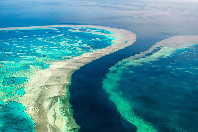 Vue aérienne de la Grande Barrière de Corail - Australie