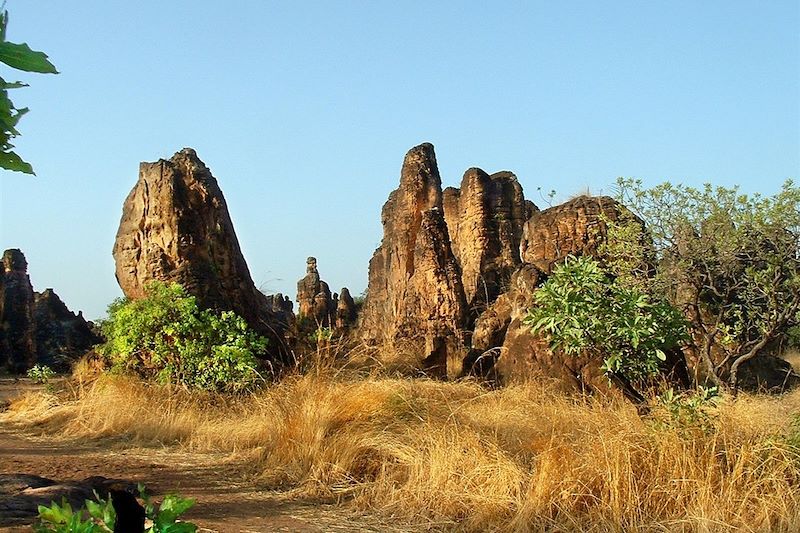 Le pays sénoufo à mobylette