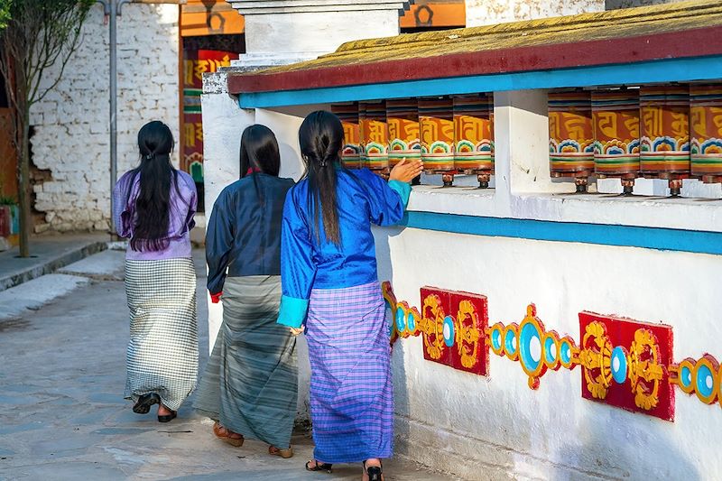Trek sur le Trans Bhutan Trail dans les pas des anciens pèlerins et caravanes à travers une biodiversité exceptionnelle