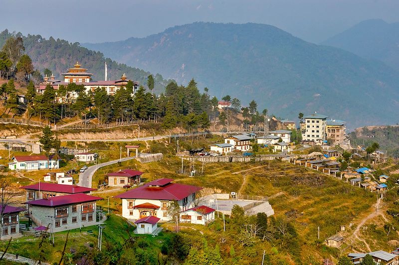 Trek sur le Trans Bhutan Trail dans les pas des anciens pèlerins et caravanes à travers une biodiversité exceptionnelle