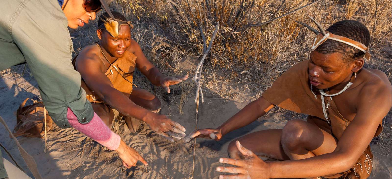 Voyage avec des animaux : Rencontres Bushmen au fil de l\'Okavango