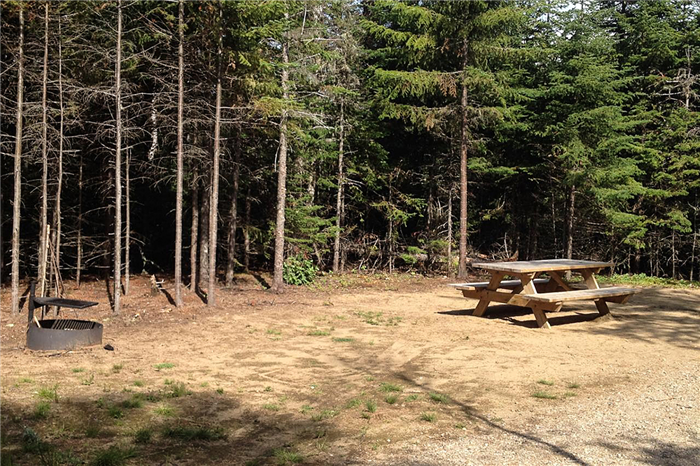 Site de Camping - Secteur Baie Sainte Marguerite - Parc National du Saguenay - Canada