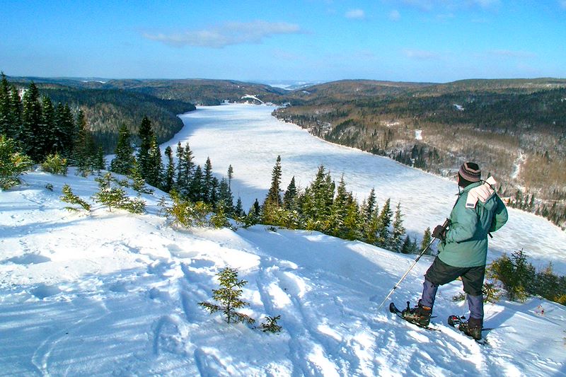 Voyage au Québec entre Montréal fjord du Saguenay et Vieux-Québec, avec traîneau à chiens, ski, raquettes et canot à glace