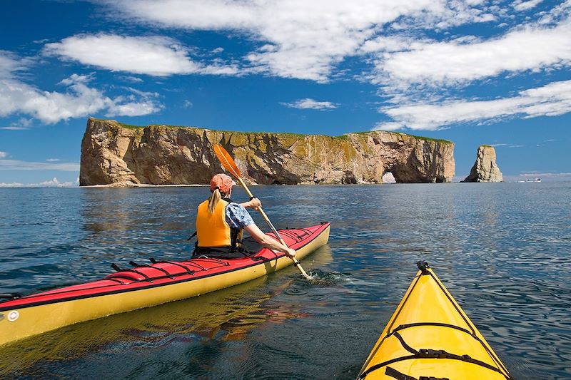 Kayak vers le Rocher Percé - Gaspésie - Québec - Canada