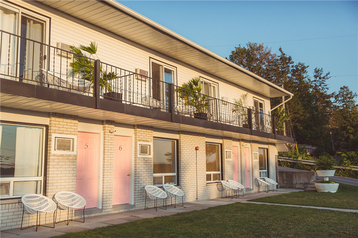 The June Motel - Picton - Canada