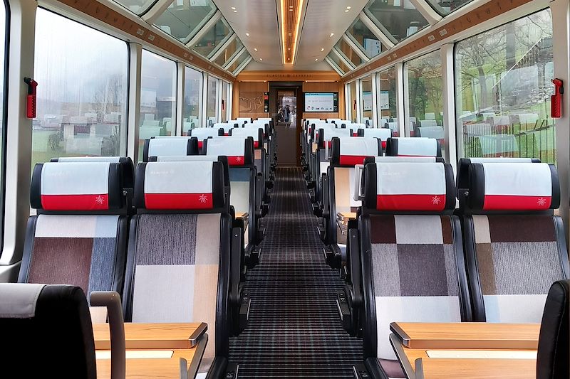Vue intérieure du Glacier Express - Suisse