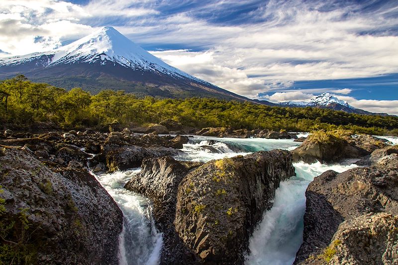 Immersion dans le nord de la Patagonie à travers volcans et lacs d’Araucanie, légendes vivantes mapuches et l’île de Chiloé
