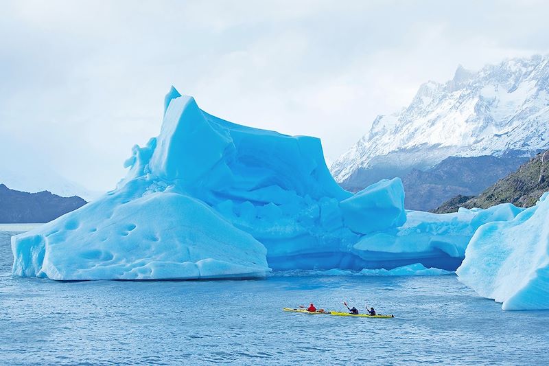 Kayak dans le Parc national Torres del Paine - Patagonie - Chili 