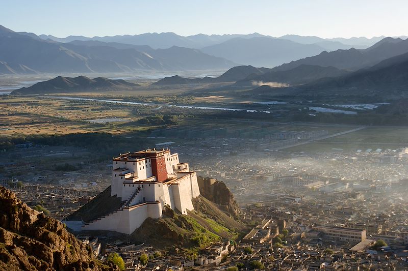 Voyage sur mesure en train de Pékin au Tibet via Xian: Grande Muraille, Cité Interdite, Armée de terre cuite, Lhassa ...