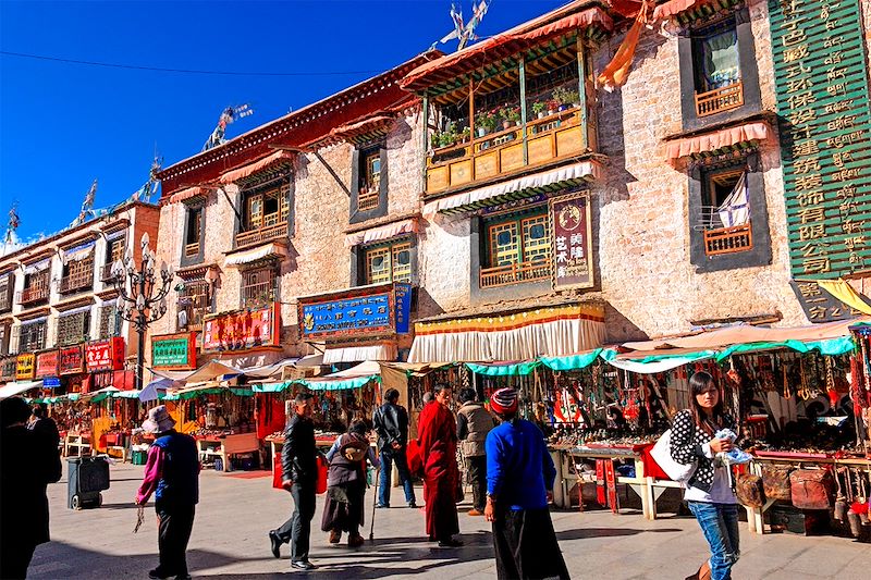 Rue de Barkhor dans la Vieille Ville - Lhasa - Tibet