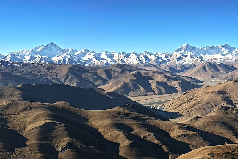 Vue sur le Mont Everest depuis le col de Gawu La - Tibet - Chine
