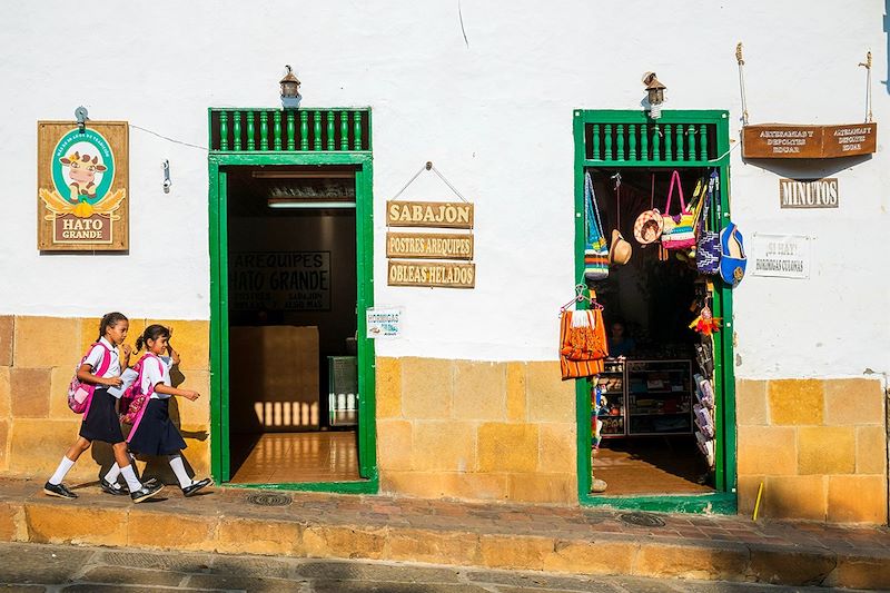 Écolières en Colombie