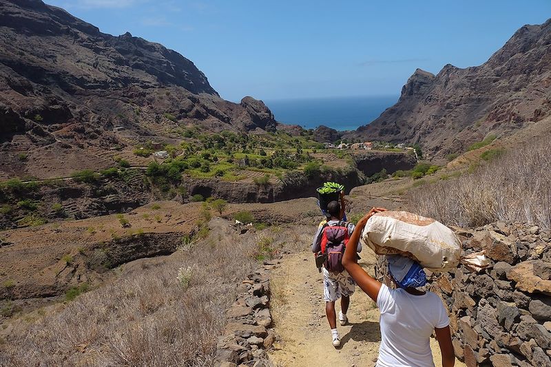 Sur le chemin entre Caibros et Cha de Igreja - Cap Vert