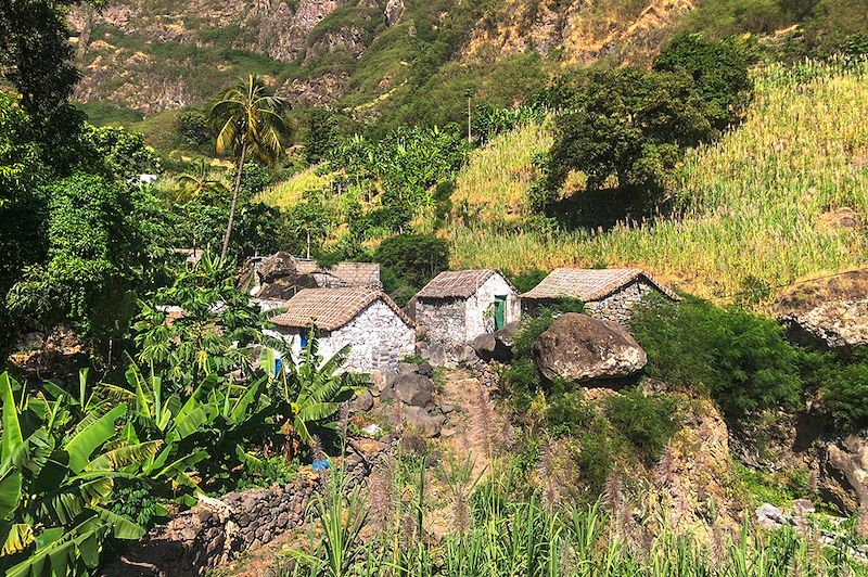 Maisons traditionnelles dans la Vallée de Paul - Île de Santo Antão - Cap-Vert