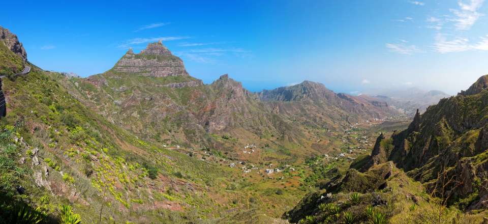 Randonnées sur São Nicolau et Fogo et farniente sur l'île de Sal : volcan, vallées verdoyantes et baignades... 