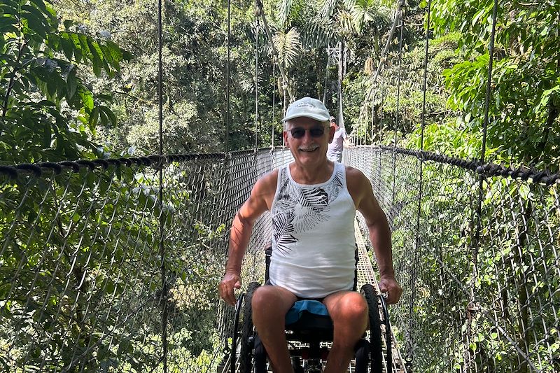Accessibilité sur les ponts suspendus du parc Mistico - Costa Rica