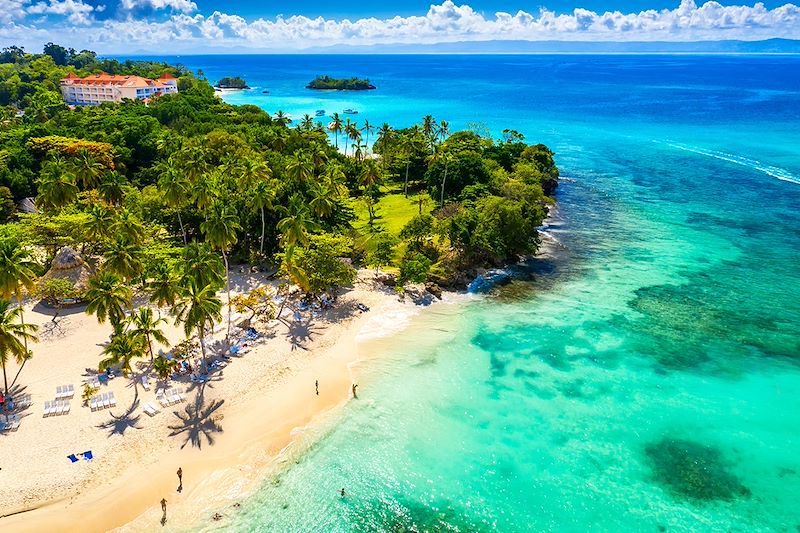Découverte de l'île entre balades, partages et détente avec fin de séjour balnéaire à la presqu'île de Samaná