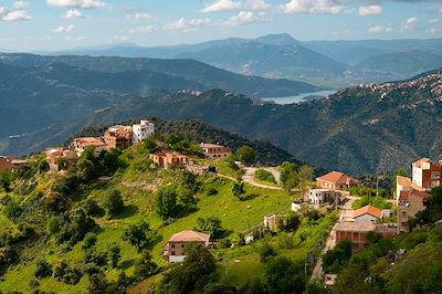 Villages et sentiers secrets de Kabylie