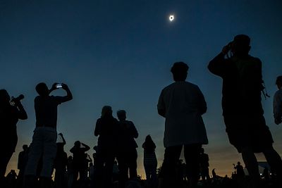 Eclipse 2027 : Le soleil s’éteint sur Timgad