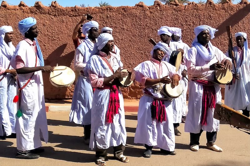 Troupe à Timimoun - Wilaya de Timimoun - Algérie