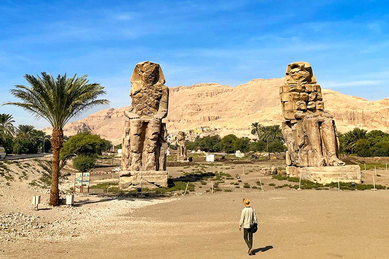 Colosses de Memnon dans la Vallée des Rois - Louxor - Égypte