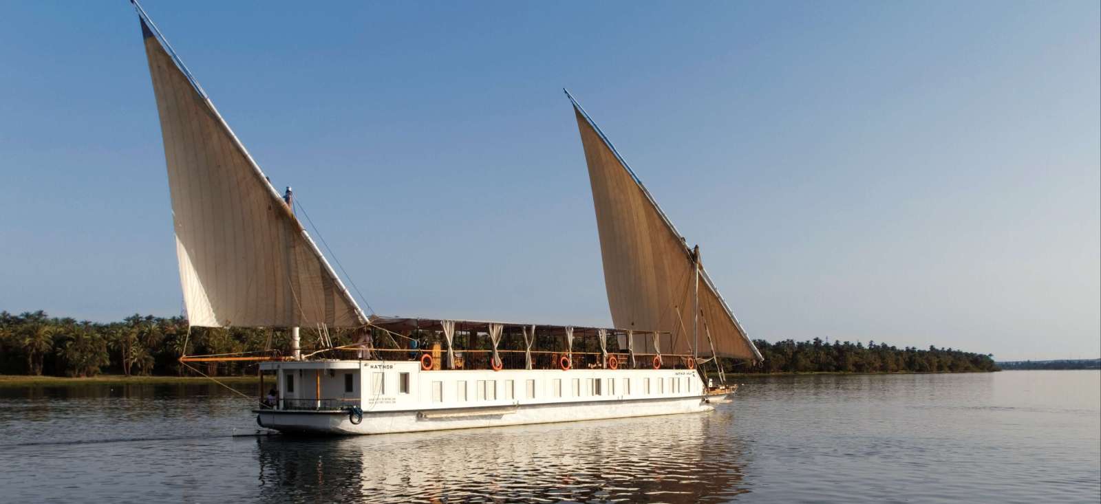 Voyage sur l'eau : L\'Egypte des dieux en Dahabieh